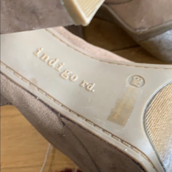 Indigo Rd. Wedges - Picture 4 of 4